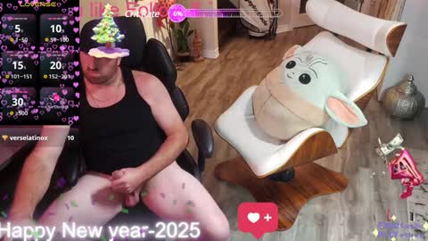 Snapshot of highclass92i chatting on 01/04/25, 04:43 High4This online show from 01/04/25, 04:43