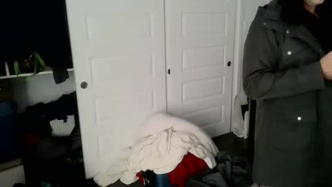 hightonight27 online show from 10/28/25, 04:42