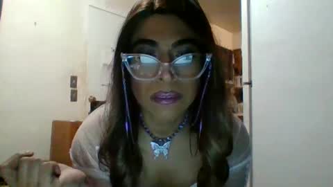 Snapshot of hihheelstranny chatting on 12/15/24, 08:41 hihheelstranny online show from 12/15/24, 08:41