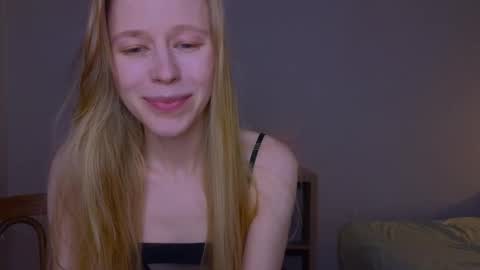 Chloe online show from 11/18/25, 11:15