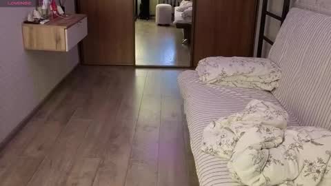 HIHIKA online show from 02/12/26, 03:51