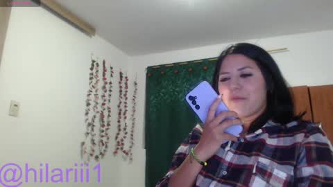 hilaril18 online show from 04/15/26, 06:26