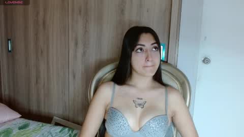 hilary thompson online show from 12/11/24, 02:00