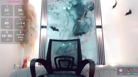 Snapshot of hilary_avilan chatting on 10/28/25, 07:16 Hilary Avilan online show from 10/28/25, 07:16