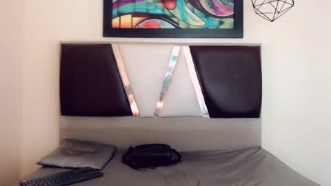 Hilary Avilan online show from 03/18/26, 07:17