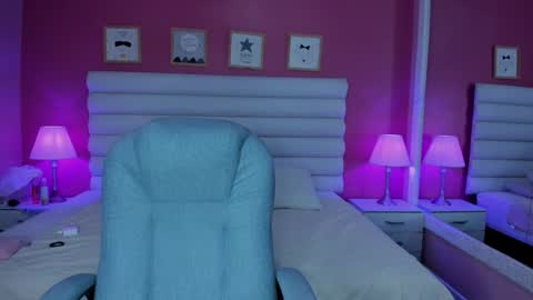 Snapshot of hilary_tailor chatting on 11/07/25, 11:10 hilary_tailor online show from 11/07/25, 11:10