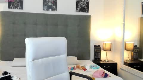 Snapshot of hilary_tailor chatting on 02/03/26, 10:42 hilary_tailor online show from 02/03/26, 10:42