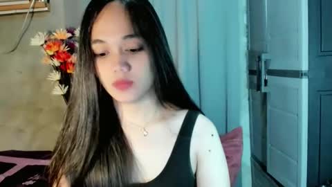 hilarymolly online show from 04/24/26, 10:18