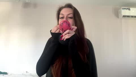 Hi Im Elizabeth online show from 10/21/25, 10:27