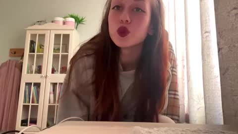 Hi Im Elizabeth online show from 11/06/25, 12:06