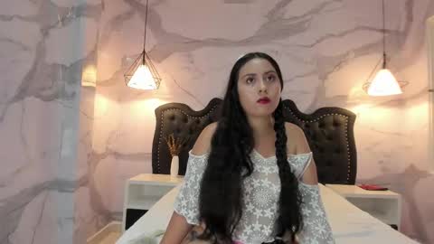 Snapshot of hillary_bigbutt chatting on 02/26/26, 11:59 Hillary online show from 02/26/26, 11:59