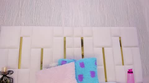 Hillary online show from 11/30/25, 11:14