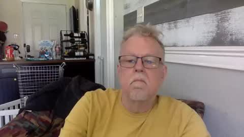 TwoDaddies online show from 12/20/25, 05:09