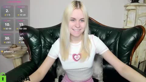 hilleva online show from 11/12/25, 08:37