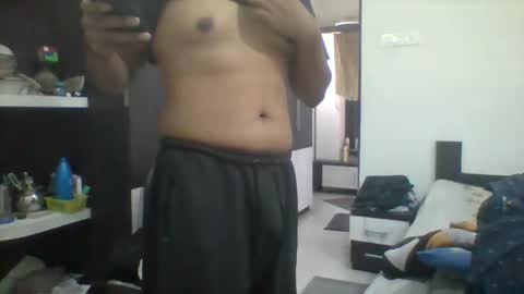 Snapshot of himanshukkkkkk chatting on 05/02/26, 08:19 himanshukkkkkk online show from 05/02/26, 08:19