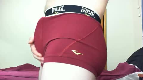 Snapshot of himhardcock chatting on 11/16/25, 01:22 himhardcock online show from 11/16/25, 01:22
