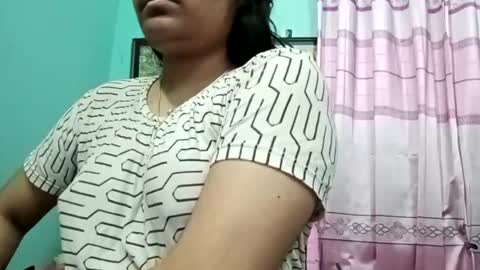 himuhimu22 online show from 01/21/25, 08:54