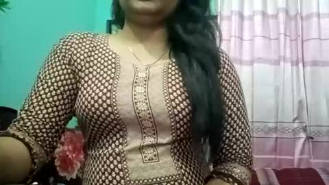 himuhimu22 online show from 01/22/25, 03:29