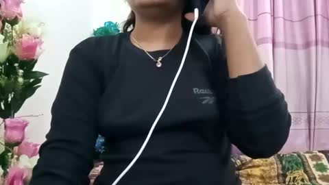 himuhimu22 online show from 01/24/25, 07:39