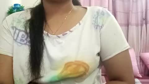 himuhimu22 online show from 02/01/25, 12:05