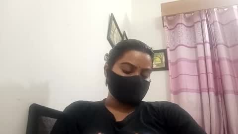 himuhimu22 online show from 10/14/25, 04:19