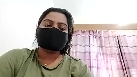 himuhimu22 online show from 11/25/25, 03:06