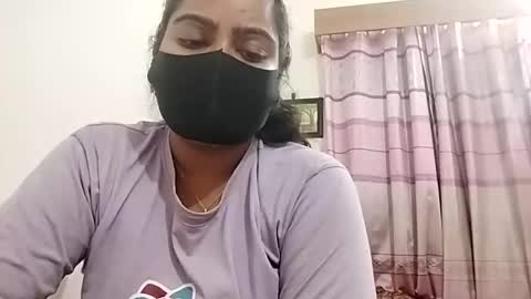 himuhimu22 online show from 12/13/25, 07:53