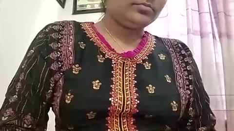 himuhimu22 online show from 12/21/25, 04:30