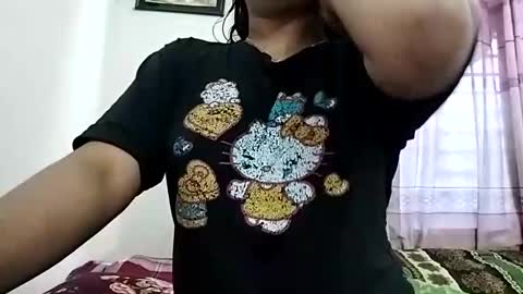 himuhimu22 online show from 12/23/25, 08:45