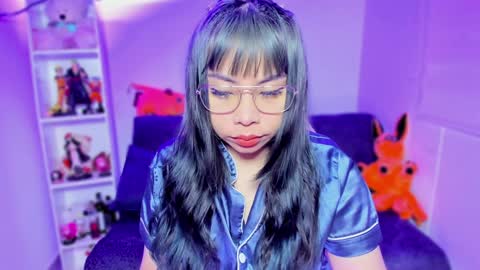 Snapshot of hinata1_chan chatting on 01/18/25, 10:49 Hinata online show from 01/18/25, 10:49