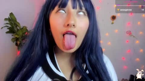 hinata online show from 12/05/24, 08:33