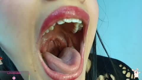 hinata online show from 04/09/26, 09:20