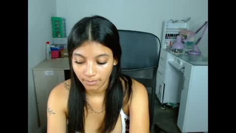Snapshot of hinata_9 chatting on 06/19/26, 03:33 0600AM-1100AM - online show from 06/19/26, 03:33