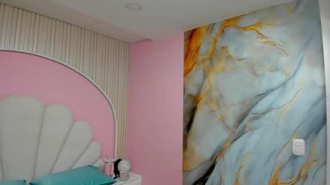 hinata_dolly online show from 04/22/26, 11:01