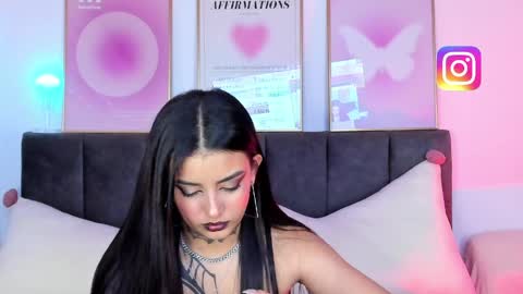  Karol  Independent Model online show from 04/11/26, 11:09