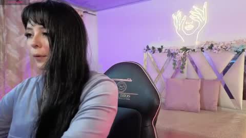 HINNA online show from 04/22/26, 03:20