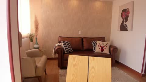 Hinnata online show from 12/25/24, 05:58