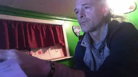 Snapshot of hippiedad333 chatting on 02/01/26, 06:01 hippiedad333 online show from 02/01/26, 06:01