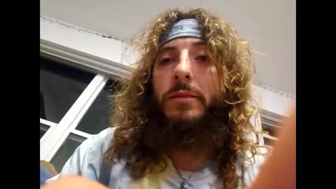 Snapshot of hippiejagain chatting on 10/04/25, 03:15 hippiejagain online show from 10/04/25, 03:15