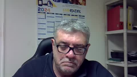 hippo online show from 12/10/24, 06:44