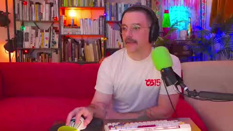 Snapshot of hipstertrashdumpsterfire chatting on 06/18/26, 02:54 HipsterTrash Clark one half of Task Manager online show from 06/18/26, 02:54