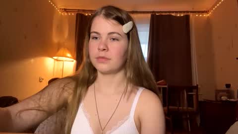 Snapshot of hirokosersen chatting on 02/14/26, 05:26 I am Amy ntmu Lets hit 10 Thumbs Up together online show from 02/14/26, 05:26