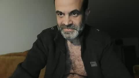 Snapshot of hirui chatting on 01/17/25, 07:38 hirui online show from 01/17/25, 07:38
