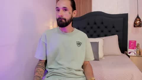 Hisoka online show from 04/14/26, 08:26