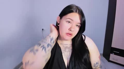 Dina online show from 11/16/25, 08:20