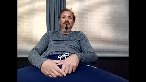 CandyboxHunter44 online show from 02/12/26, 10:21