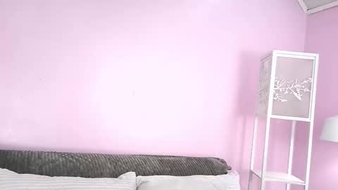 hiyakasudere_ online show from 10/29/25, 06:20