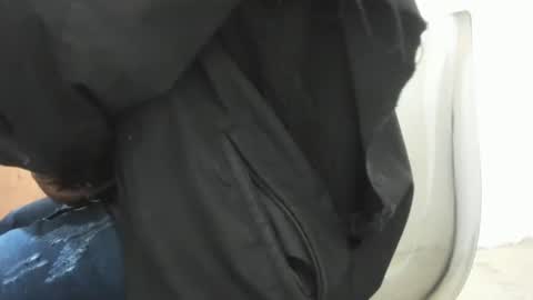 Snapshot of hk5792 chatting on 01/01/25, 09:17 Your Morenito online show from 01/01/25, 09:17