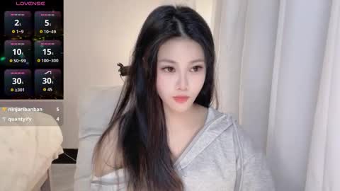 hkchengcheng online show from 12/18/25, 01:00