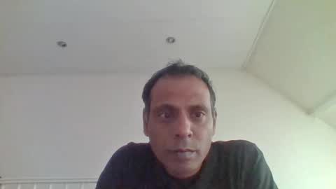 Snapshot of hkrobby chatting on 02/01/25, 10:37 robbyr online show from 02/01/25, 10:37